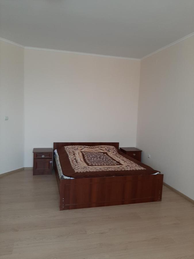 Apartment On Lermontova 35A Mukacheve Bagian luar foto