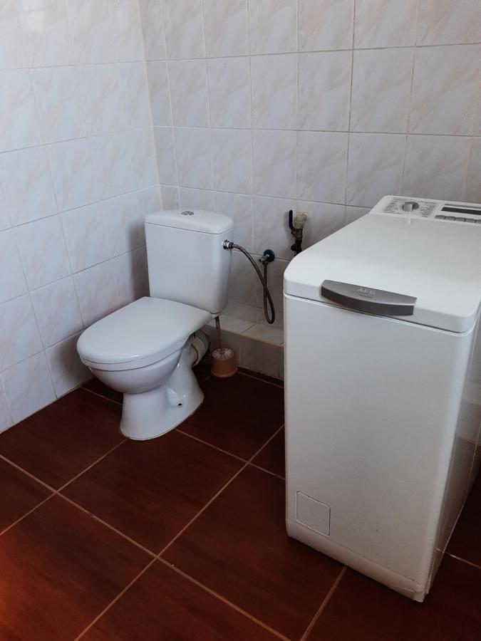Apartment On Lermontova 35A Mukacheve Bagian luar foto