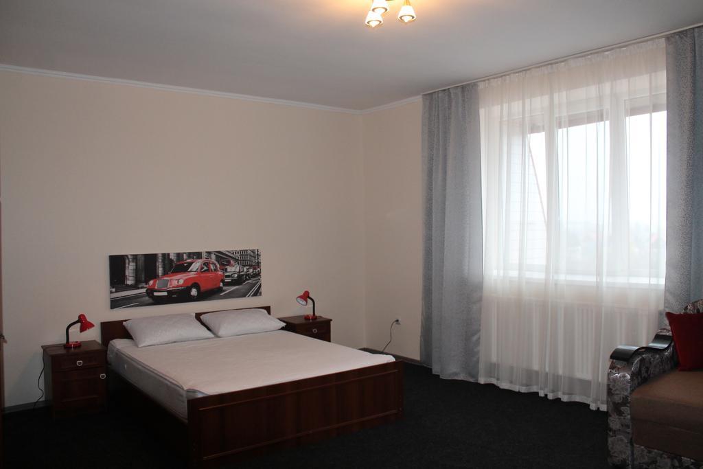 Apartment On Lermontova 35A Mukacheve Bagian luar foto
