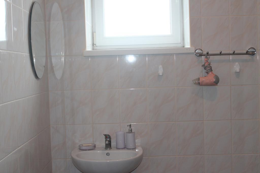 Apartment On Lermontova 35A Mukacheve Bagian luar foto