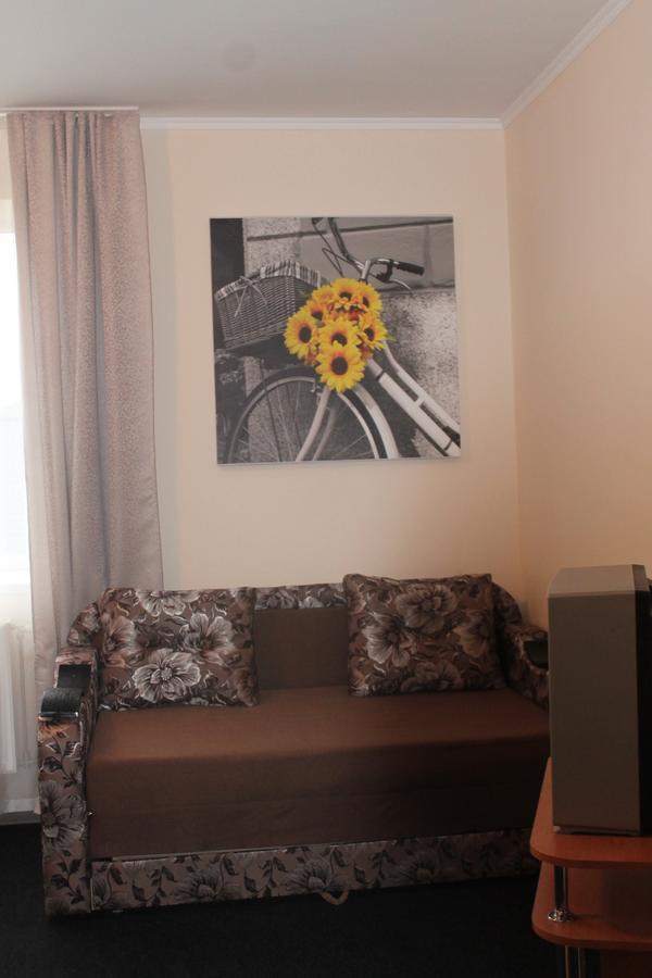 Apartment On Lermontova 35A Mukacheve Bagian luar foto